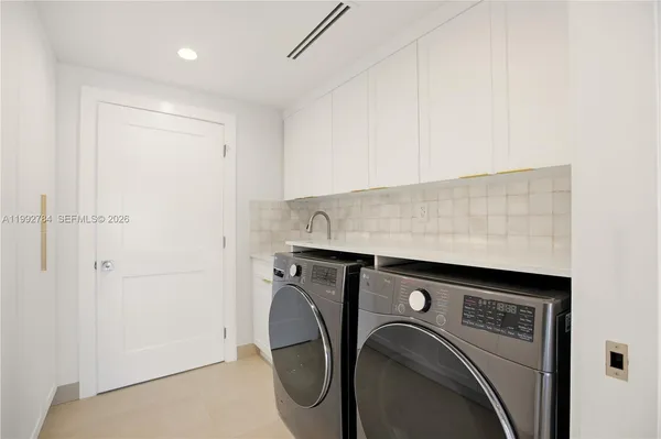 $5,150 | 7238 Jacaranda Lane, Miami Lakes, FL 33014