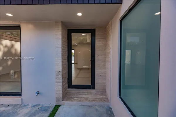 $5,150 | 7238 Jacaranda Lane, Miami Lakes, FL 33014