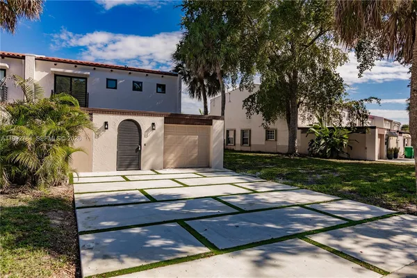 $5,150 | 7238 Jacaranda Lane, Miami Lakes, FL 33014