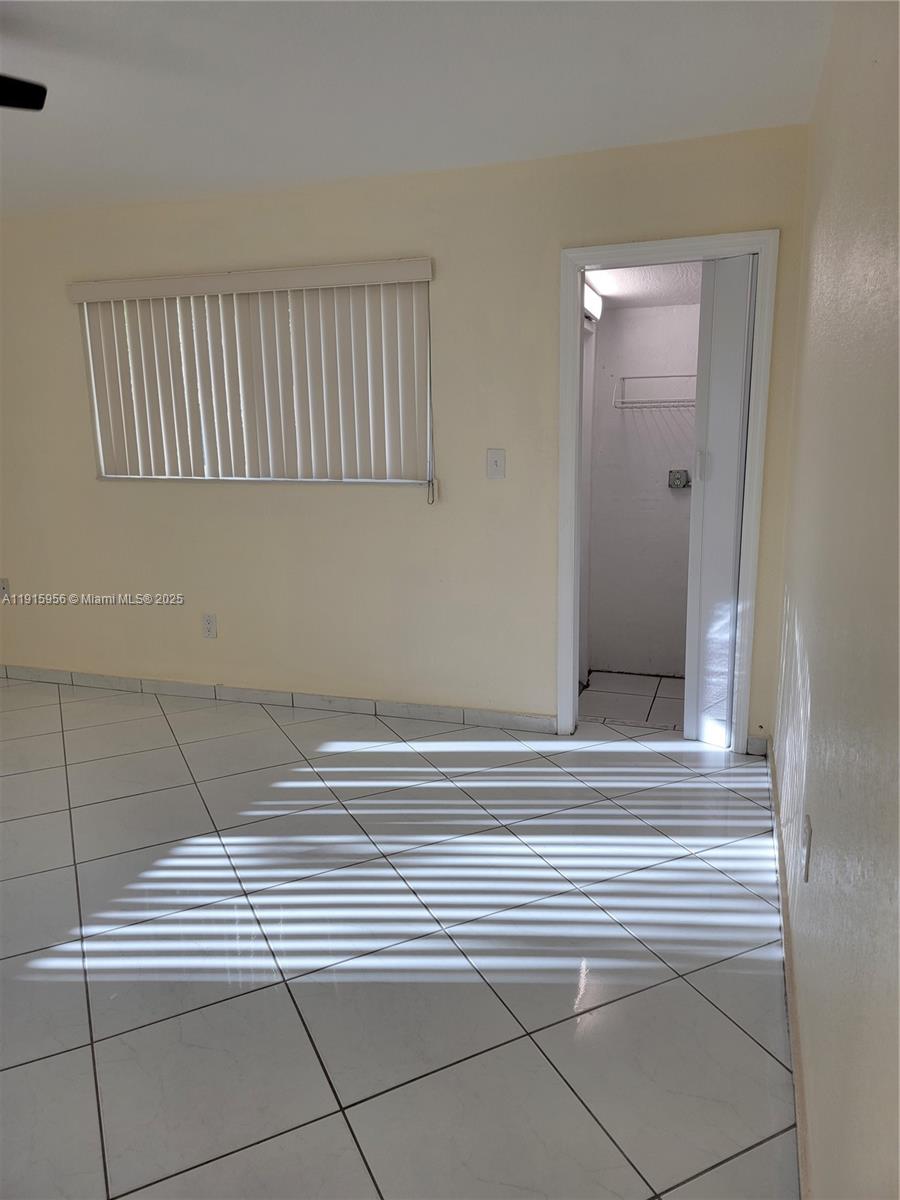 1037 West 23rd Street Hialeah, FL 33010 - Photo 21 of 41