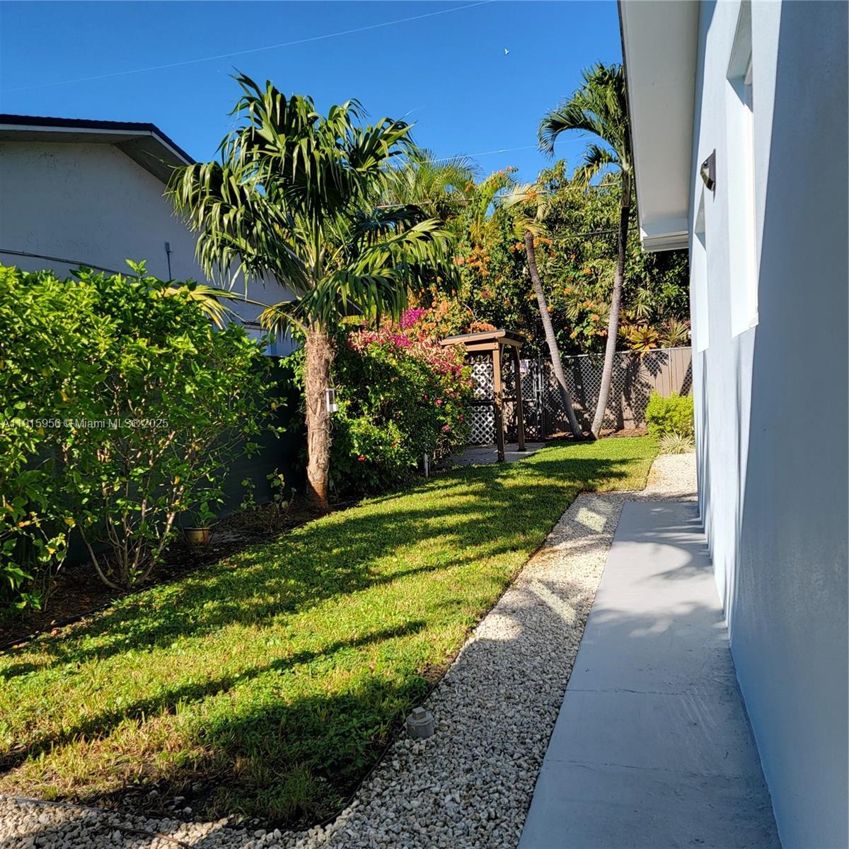 1037 West 23rd Street Hialeah, FL 33010 - Photo 34 of 41 a view of a backyard