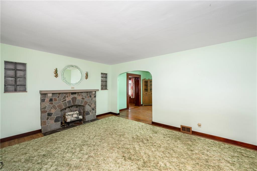 353 Mars Valencia Road Mars, PA 16046 - Photo 7 of 44 Gallery Image 7