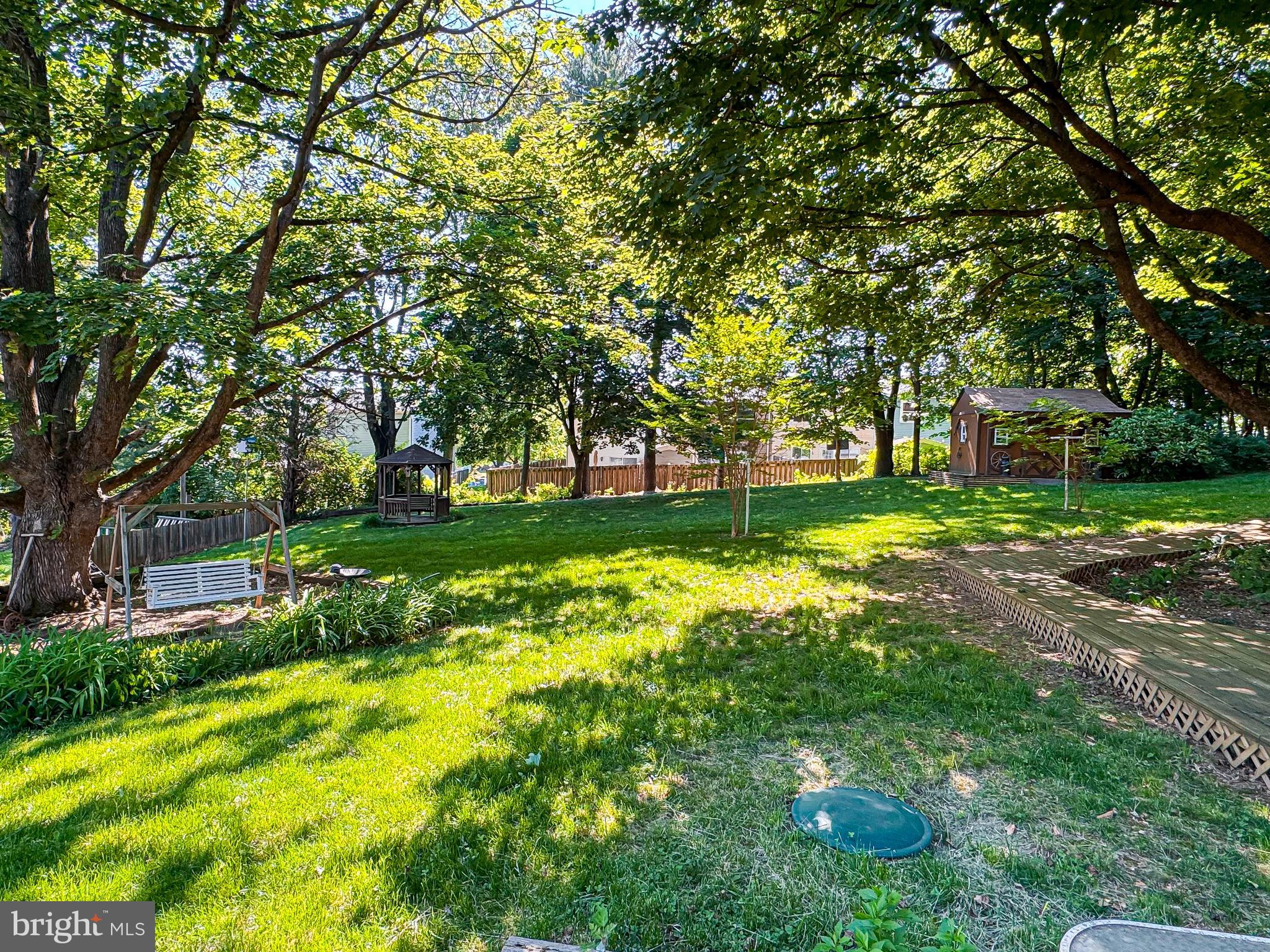 25701 Wright Road Damascus, MD 20872 - Photo 34 of 44 a view of a park with large trees