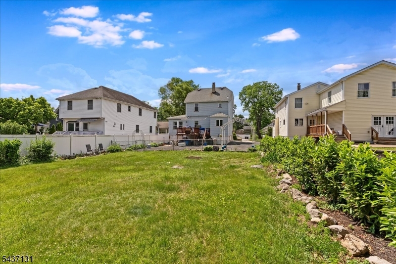 71 Battlehill Avenue Springfield, NJ 07081 - Photo 14 of 16