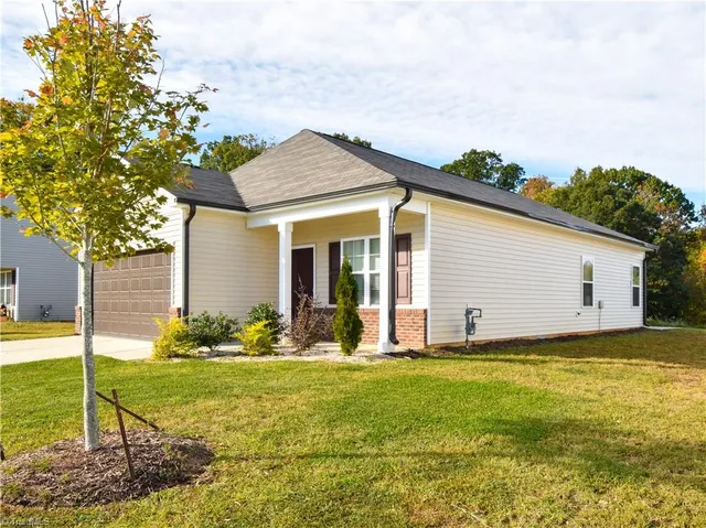 $322,500 | 1548 Ever Spg Drive, Winston-Salem, NC 27103