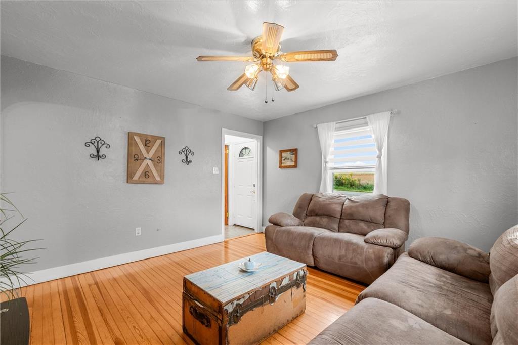 429 Marwood Road Cabot, PA 16023 - Photo 3 of 35 a living room with furniture and a large window