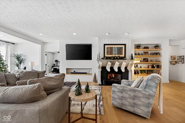 $625,000 | 12834 Piccadilly Circle, Fishers, IN 46037