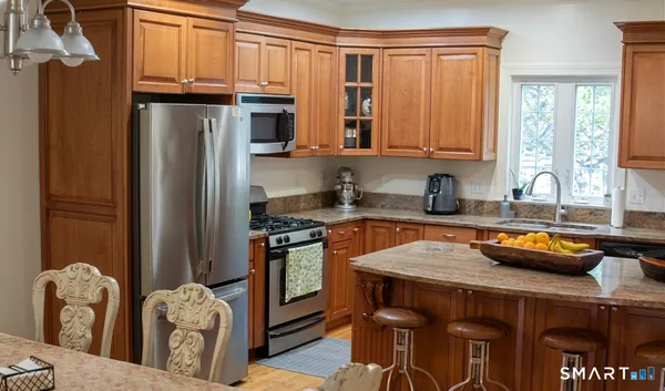 $4,300 | 175 Alvin Street, Unit 175, Fairfield, CT 06825