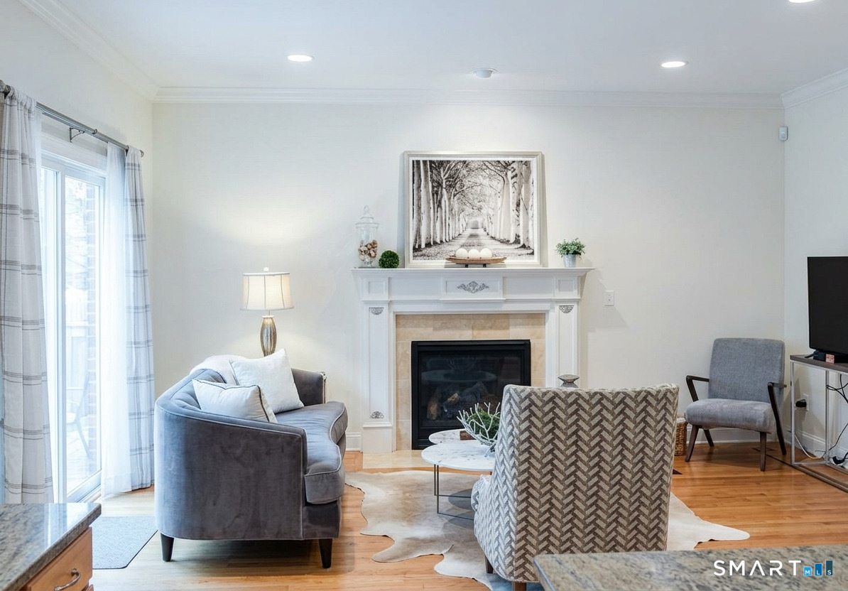 175 Alvin Street, Unit 175 Fairfield, CT 06825 - Photo 4 of 8