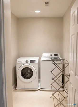 $4,300 | 175 Alvin Street, Unit 175, Fairfield, CT 06825