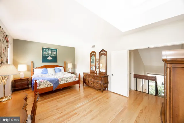 $539,900 | 9 Avignon, Unit 9, Devon, PA 19333