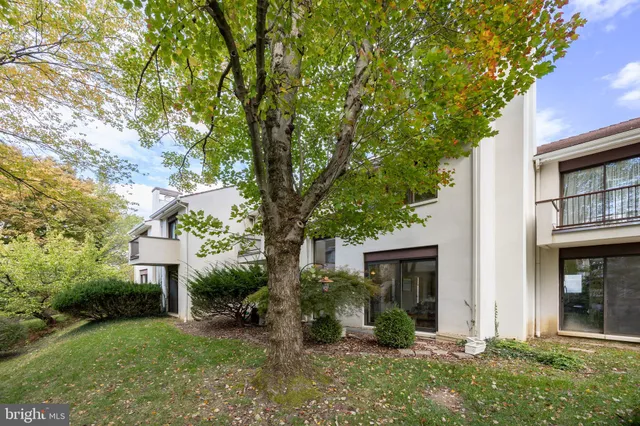$539,900 | 9 Avignon, Unit 9, Devon, PA 19333