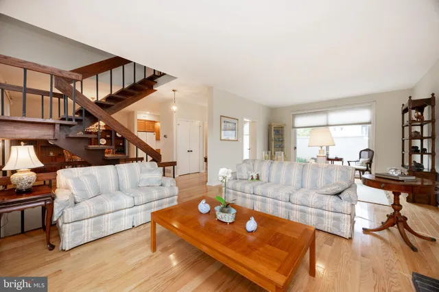 $539,900 | 9 Avignon, Unit 9, Devon, PA 19333