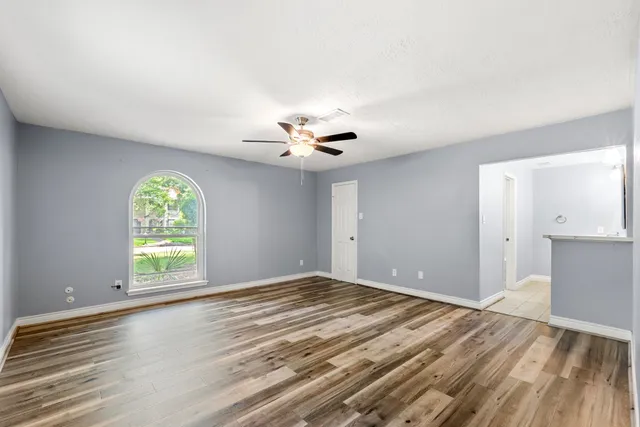 $2,600 | 1103 Manatee Lane, Houston, TX 77090