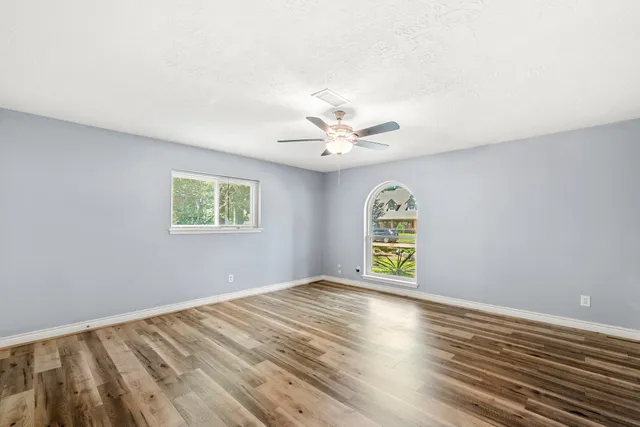 $2,600 | 1103 Manatee Lane, Houston, TX 77090