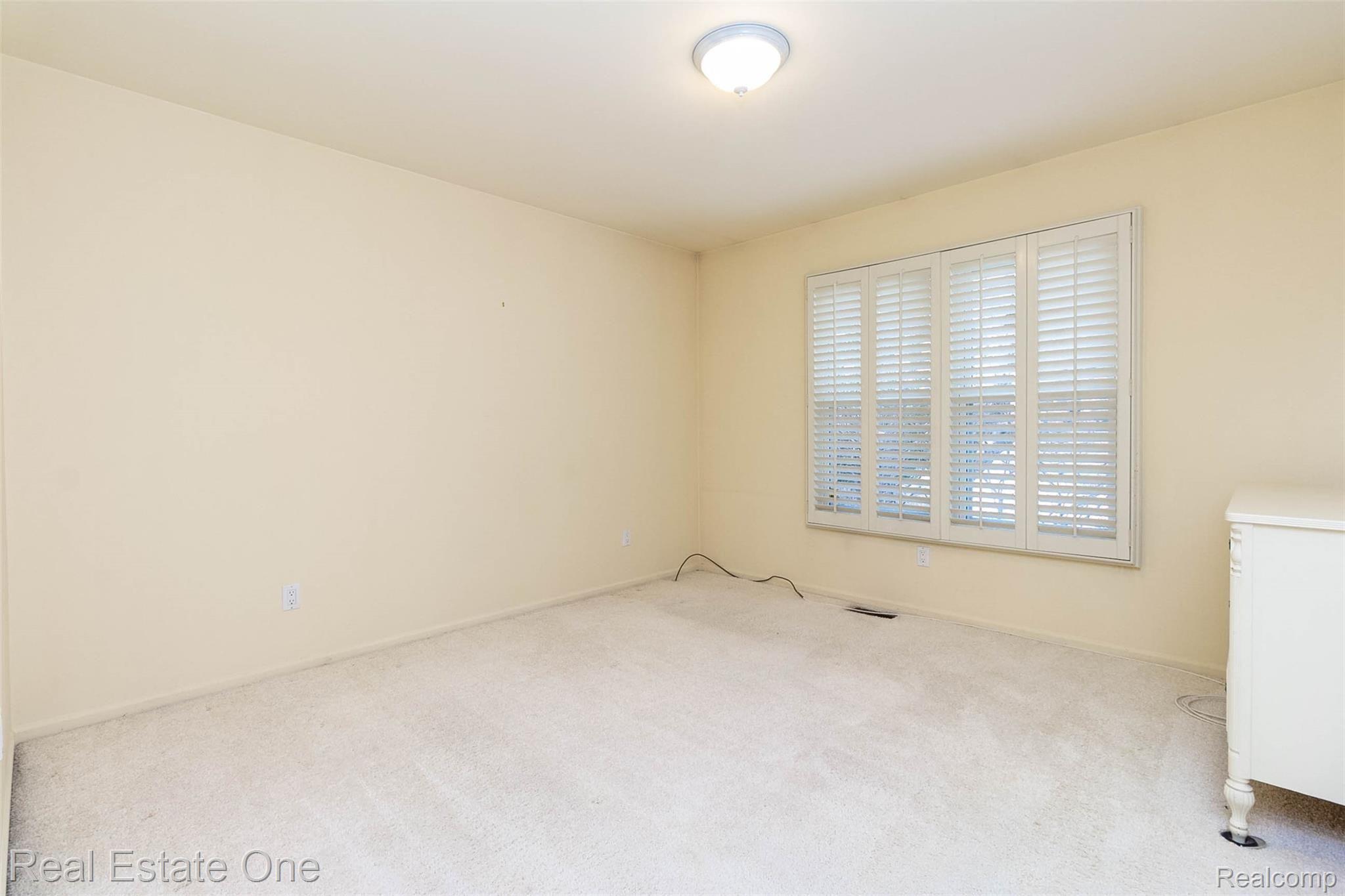 1255 Seville Road Rochester, MI 48309 - Photo 26 of 58 26.jpg