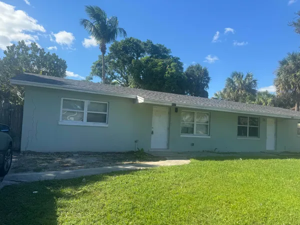 $1,950 | 8817 Dania Drive, Palm Beach Gardens, FL 33410