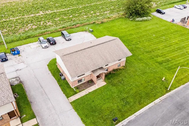 $307,500 | 45 Bellevue Drive, Collinsville, IL 62234
