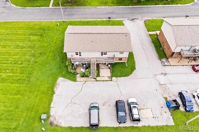 $307,500 | 45 Bellevue Drive, Collinsville, IL 62234