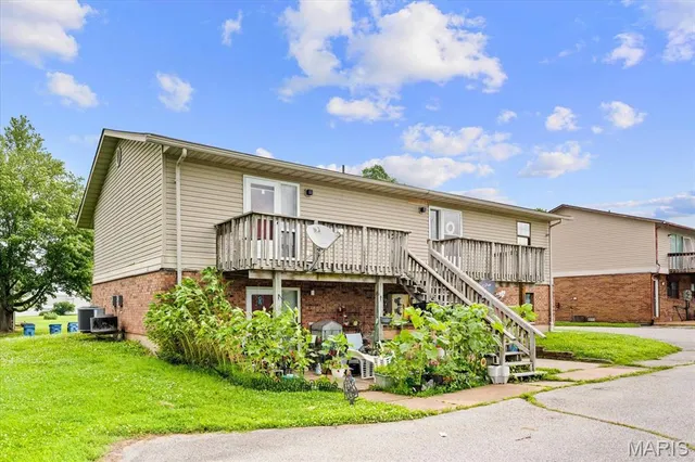 $307,500 | 45 Bellevue Drive, Collinsville, IL 62234