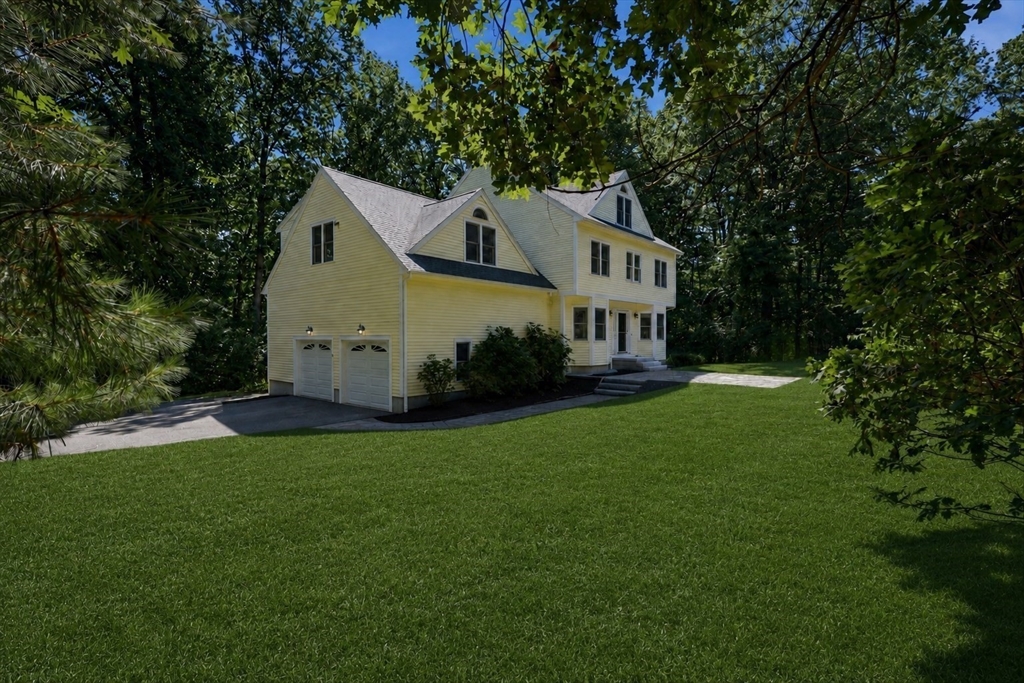 9 Sarah Doublet Road Littleton, MA 01460 - Photo 4 of 41 Gallery Image 4