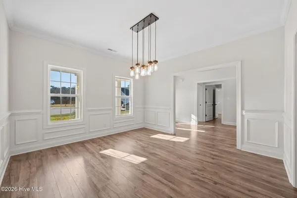 $565,000 | 584 White Shoal Way, Sneads Ferry, NC 28460