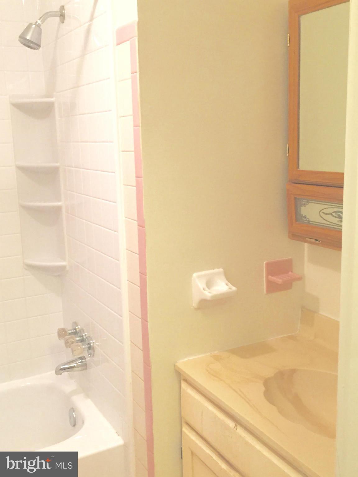8342 Woodyard Road Clinton, MD 20735 - Photo 6 of 12 Bath
