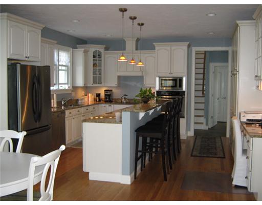 17 Little Pond County Road Cumberland, RI 02864 - Photo 3 of 11 Kitchen.