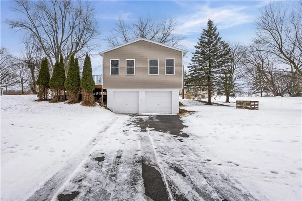 $399,900 | 15 Aprille Lane, Rush, NY 14543