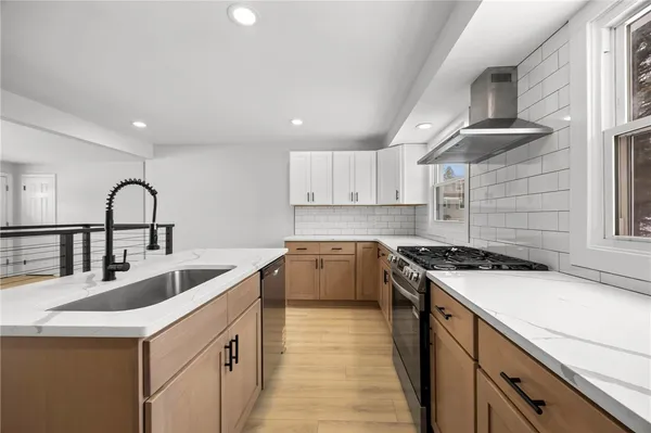 $399,900 | 15 Aprille Lane, Rush, NY 14543