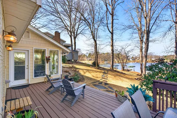 $675,000 | 353 Fagan Drive, Inman, SC 29349