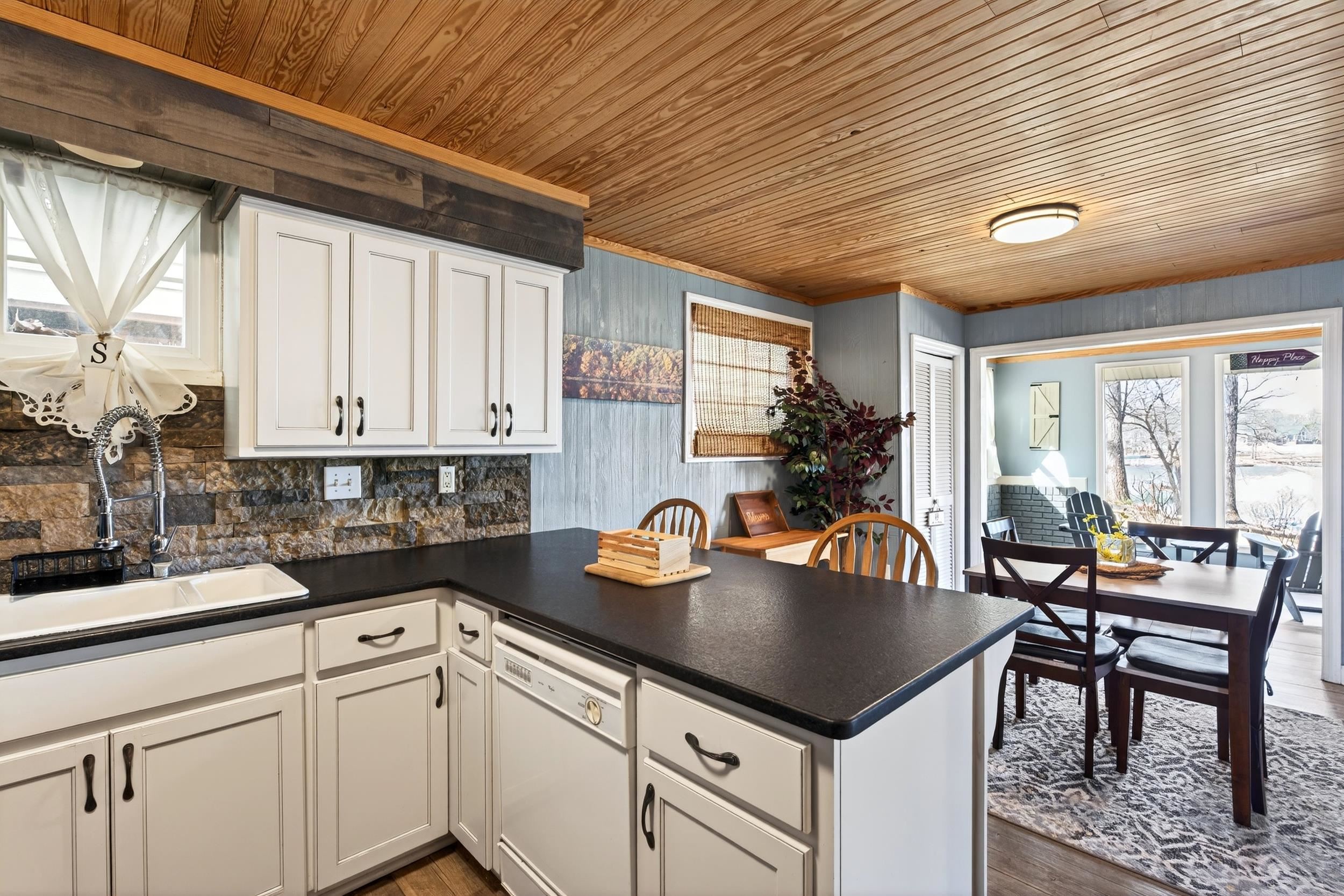 353 Fagan Drive Inman, SC 29349 - Photo 4 of 47