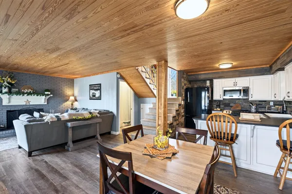 $675,000 | 353 Fagan Drive, Inman, SC 29349