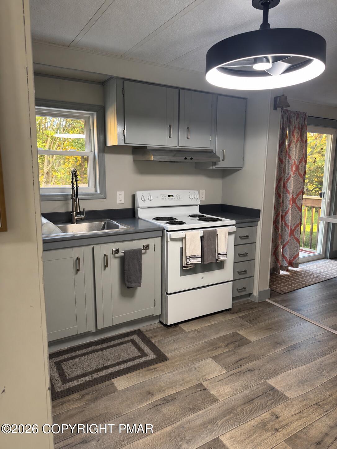 373 Clearview Drive Long Pond, PA 18334 - Photo 17 of 40 Pocono Rose