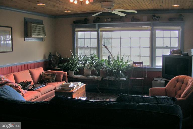 21481 Grays Inn Landing Road Rock Hall, MD 21661 - Photo 8 of 13 Living Room
