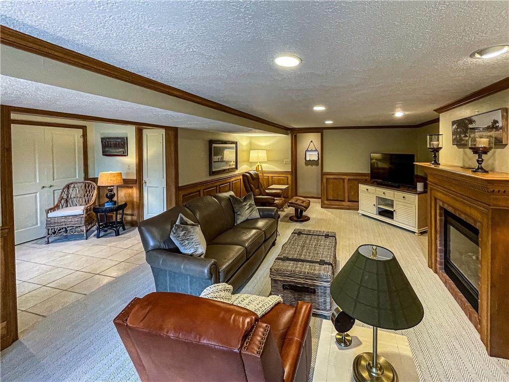 777 East Lake Road Transfer, PA 16154 - Photo 24 of 46 Gallery Image 24