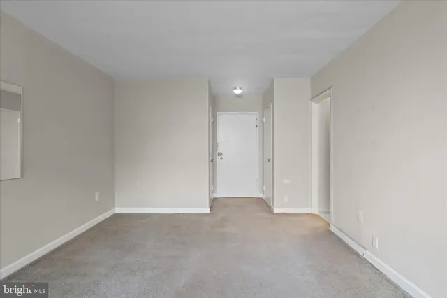 $1,950 | 1011 Arlington Boulevard, Unit 444, Arlington, VA 22209