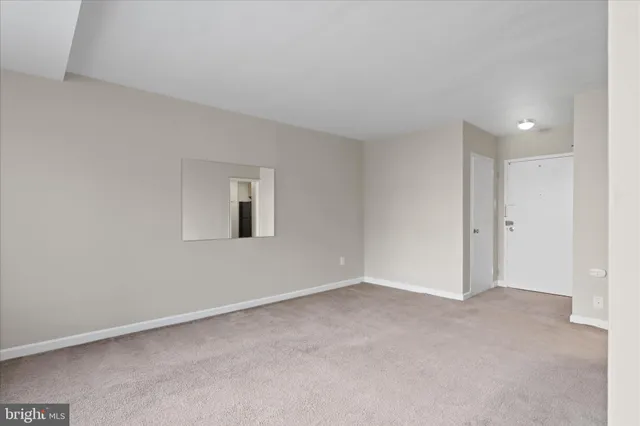 $1,950 | 1011 Arlington Boulevard, Unit 444, Arlington, VA 22209