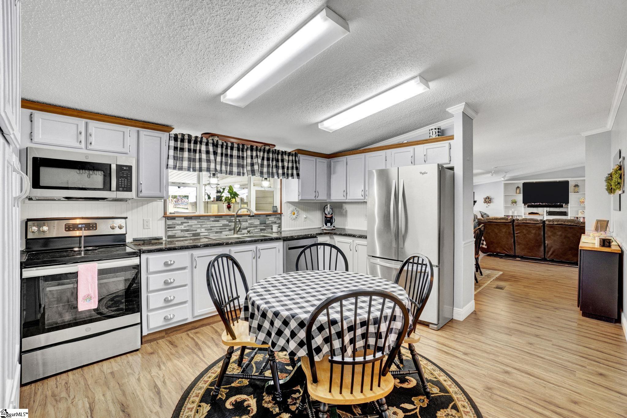 524 Dacusville Road Marietta, SC 29661 - Photo 15 of 50