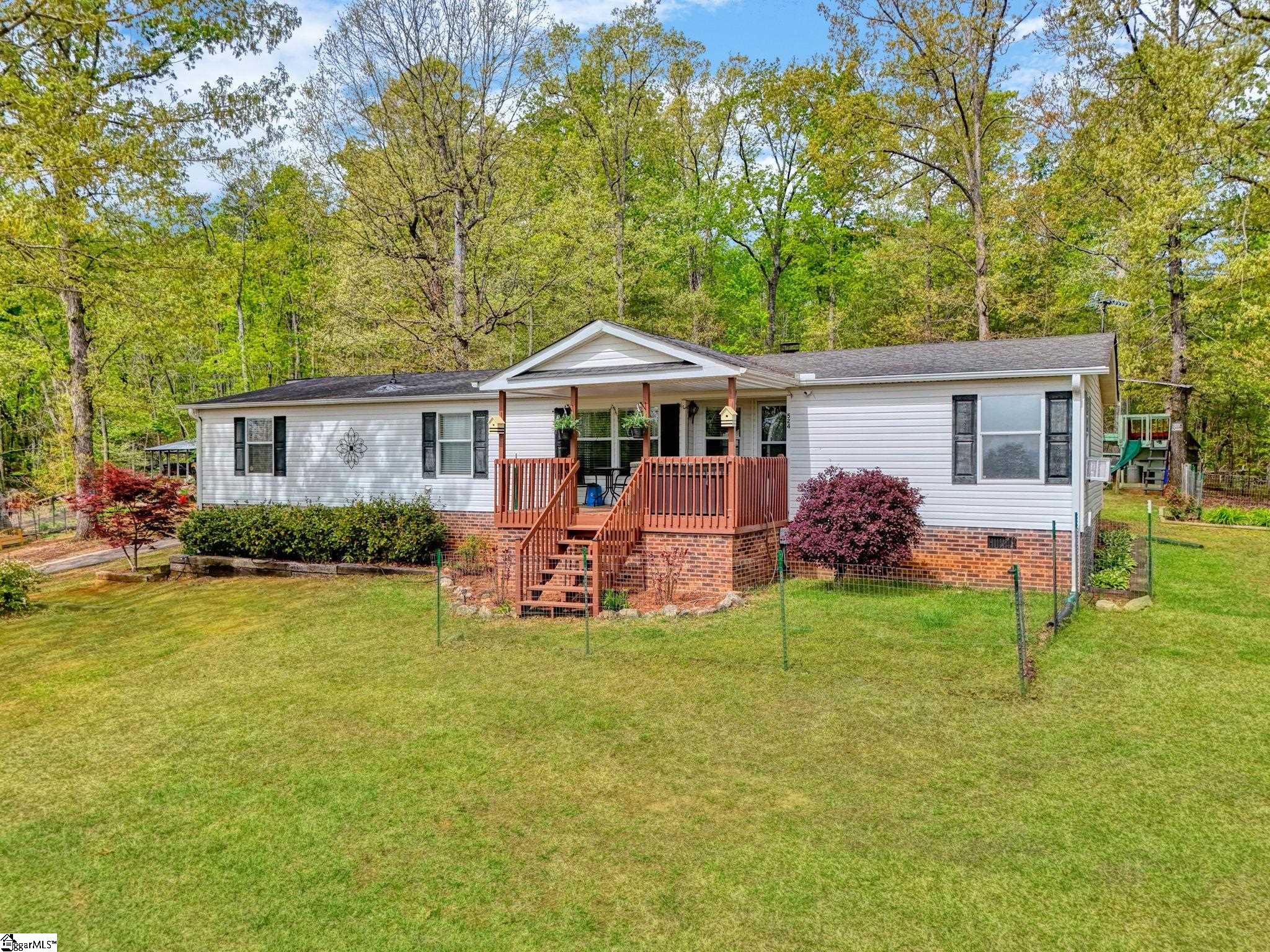 524 Dacusville Road Marietta, SC 29661 - Photo 3 of 50