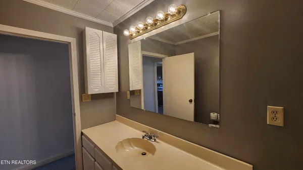 $329,900 | 214 Don't Care Lane, Celina, TN 38551