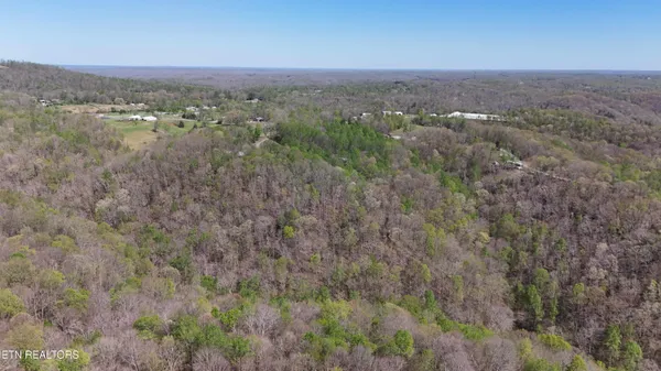 $329,900 | 214 Don't Care Lane, Celina, TN 38551
