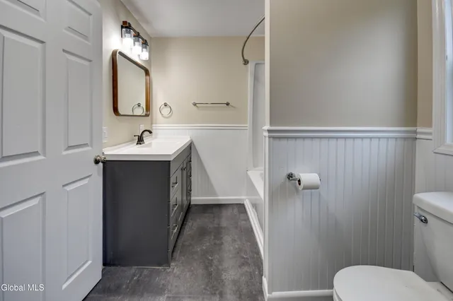 $224,900 | 10 Hallenbeck Street, Mayfield, NY 12117