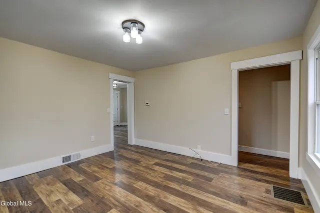 $224,900 | 10 Hallenbeck Street, Mayfield, NY 12117