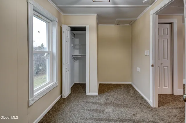 $224,900 | 10 Hallenbeck Street, Mayfield, NY 12117