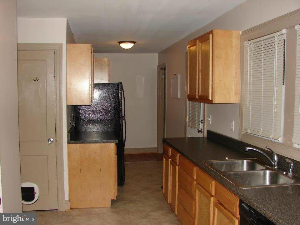18295 Lahore Road Orange, VA 22960 - Photo 3 of 7 Kitchen