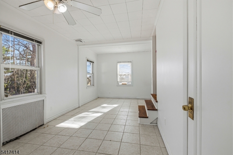 50 Ridgehurst Road West Orange, NJ 07052 - Photo 18 of 31