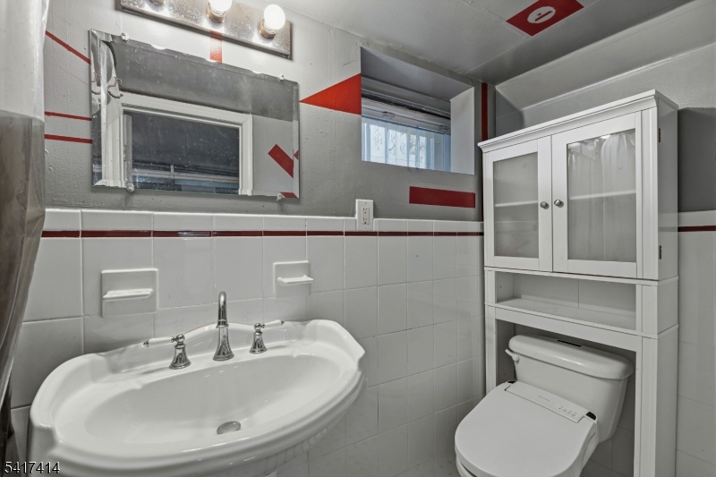 50 Ridgehurst Road West Orange, NJ 07052 - Photo 25 of 31