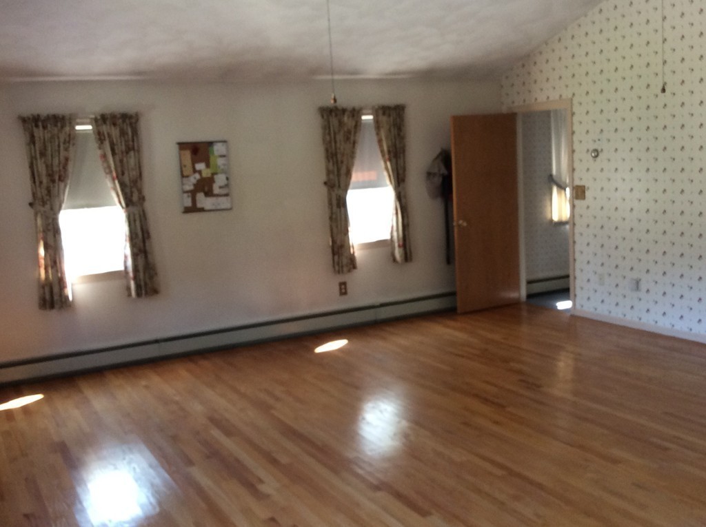 8 Ellen Road Stoneham, MA 02180 - Photo 20 of 28 Gallery Image 20