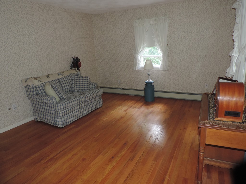 8 Ellen Road Stoneham, MA 02180 - Photo 23 of 28 Gallery Image 23